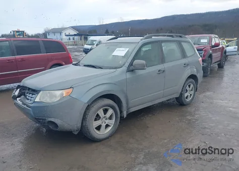 2013 Subaru Forester 2.5X из США, поврежденный, VIN JF2SHABC2DH404828
